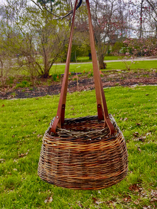 Foraging willow basket and willow suet feeder - April 17-18, 2027